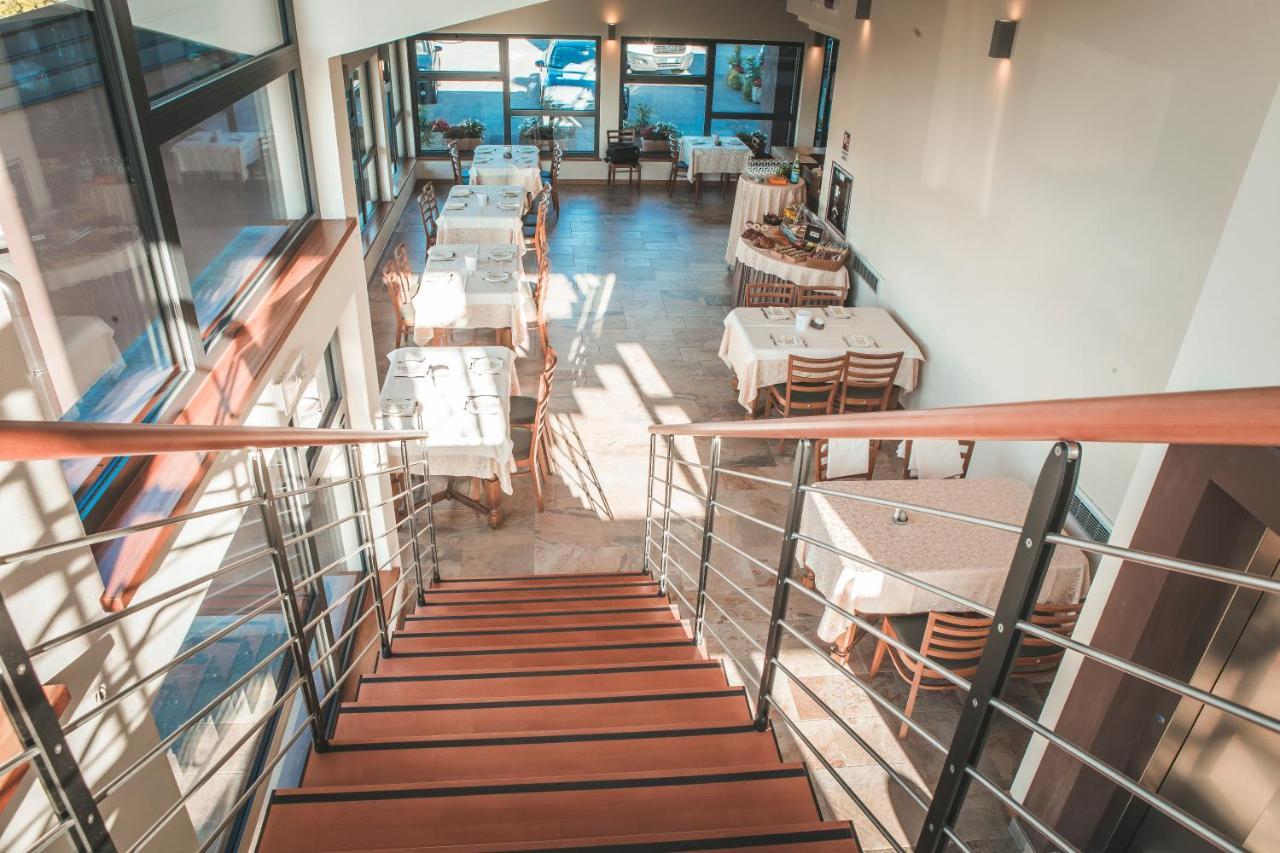 Hotel Ai Cjastinars Sant'Antonio  Экстерьер фото