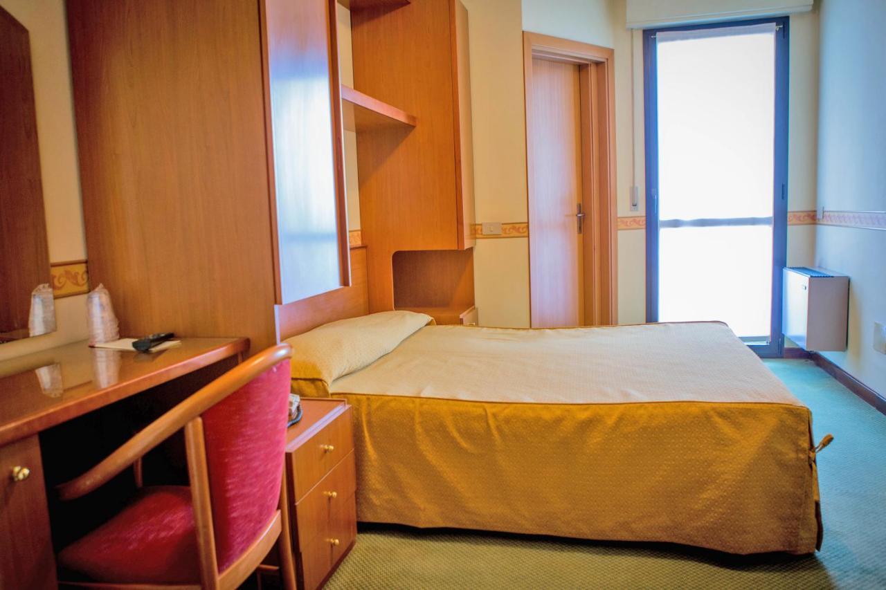 Hotel Ai Cjastinars Sant'Antonio  Экстерьер фото